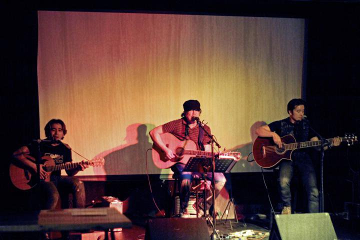 168476_1822885091236_1473701_n_1822885091236